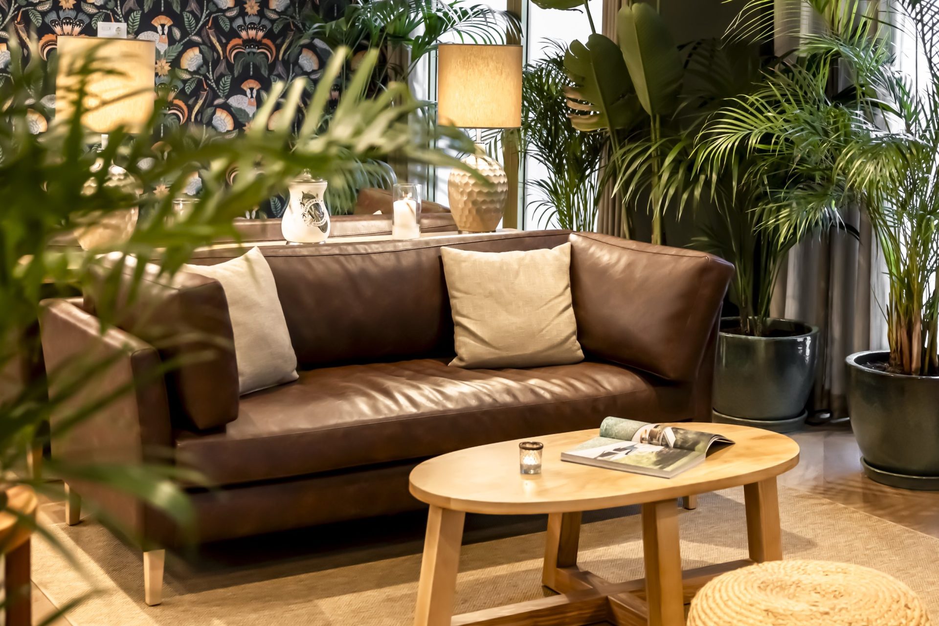 Victoria_Golf_Resort_&_Spa_Botanic_Sofa_Details
