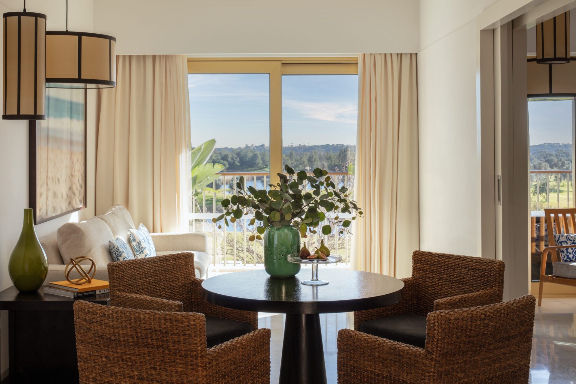 Victoria_Golf_Resort_&_Spa_Golf_View_Suite_Livingroom_Terrace