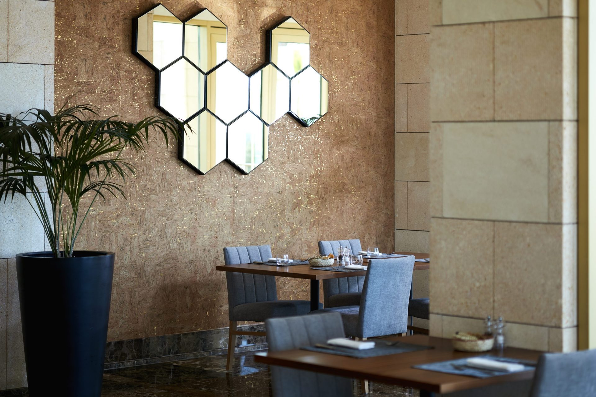 Victoria_Golf_Resort_&_Spa_Lobby_Lounge_Table_Setup