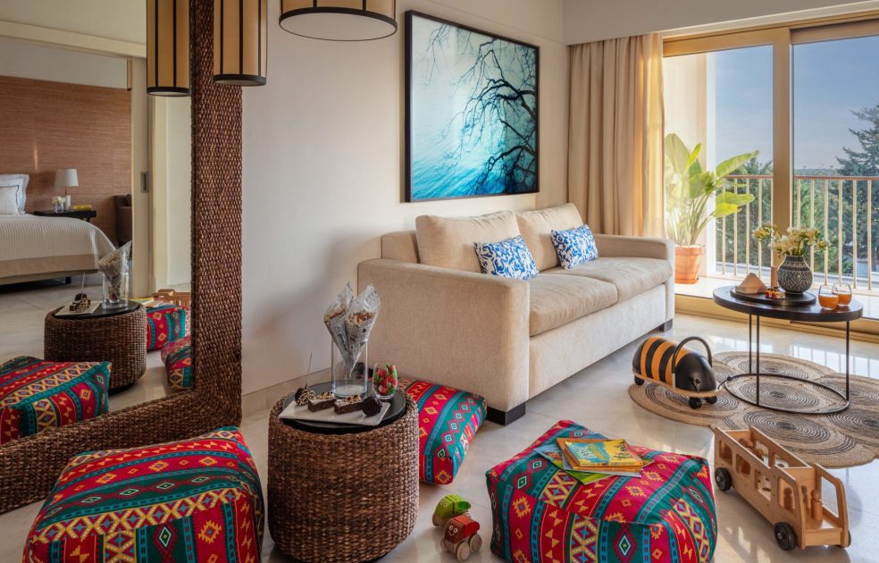 Victoria_Golf_Resort_&_Spa_FamilySuite_Dining_Table_2