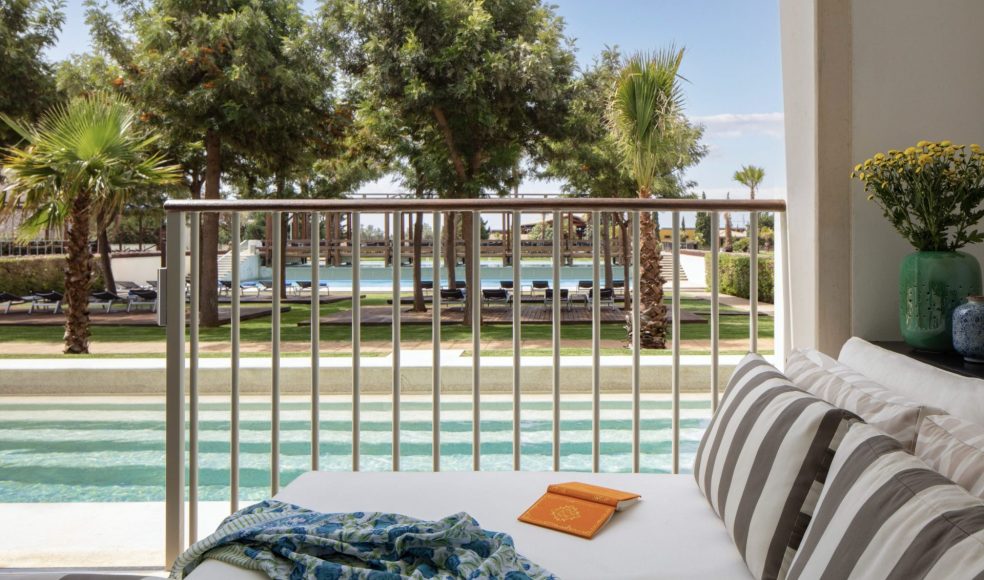 Victoria_Golf_Resort_&_Spa_Pool_Access_Room_Terrace