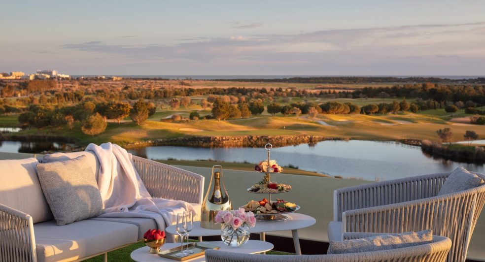 Victoria_Golf_Resort_&_Spa_Presidential_Suite_Rooftop_Sitting_Area