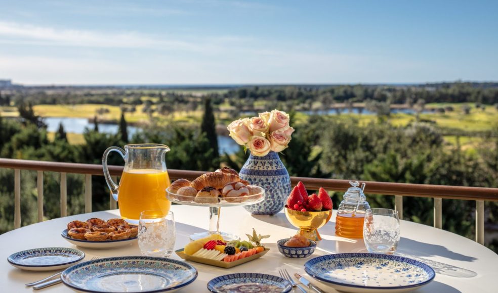 Victoria_Golf_Resort_&_Spa_Victoria_Suite_Terrace_Breakfast_View